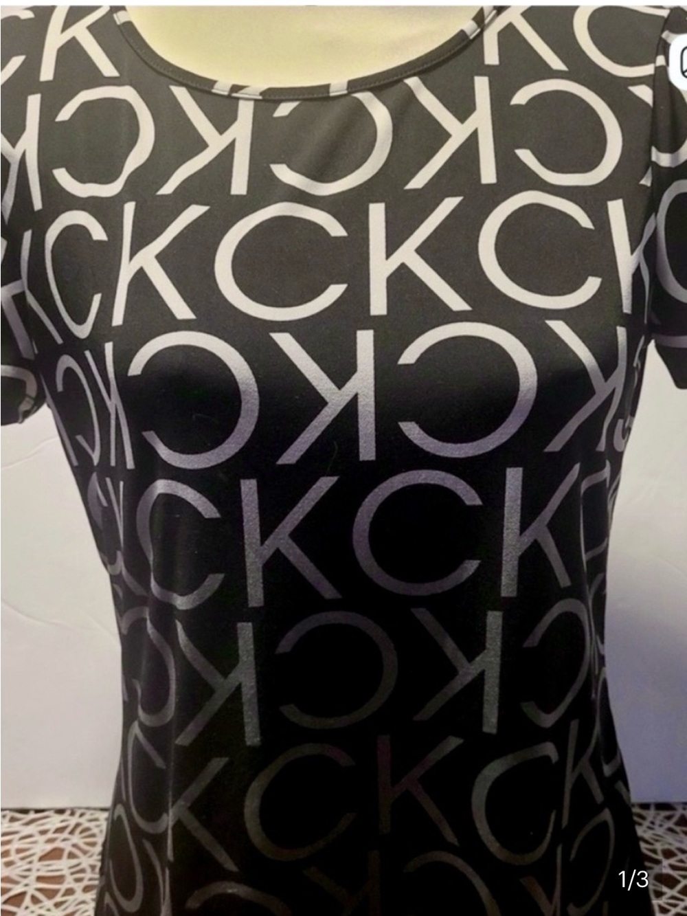 Sophisticated Calvin Klein Gradient Monogram Print Top - Size US M